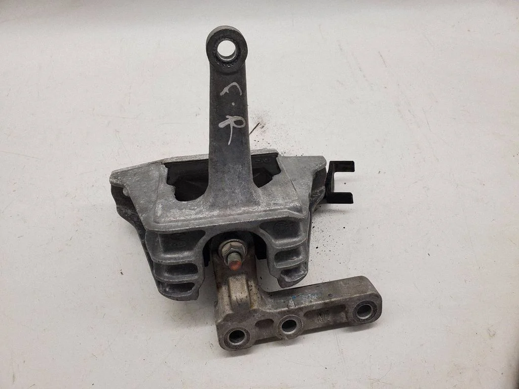 Engine mount vacuum valve 139016
