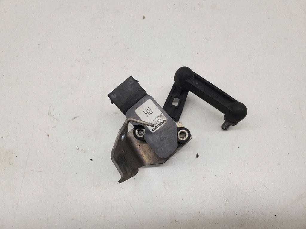 Headlight/headlamp level sensor – Volvo S90, V90 (2016-)