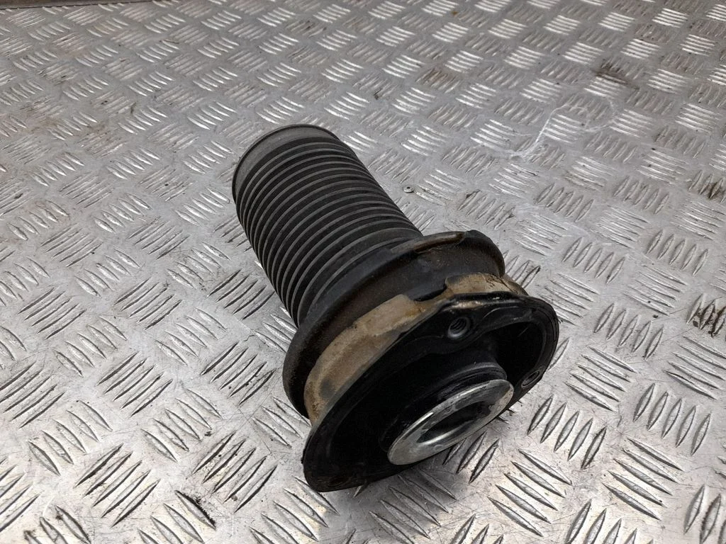 Eesmise keerdvedru kummitugi – Audi A3 S3 8V (2013-2019)