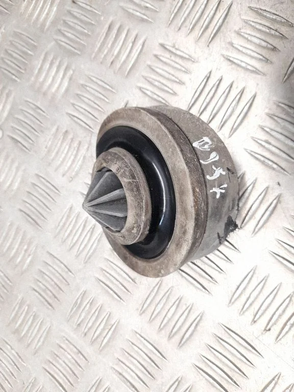 Rear coil spring rubber mount – Audi A4 S4 B9 (2015-2019)