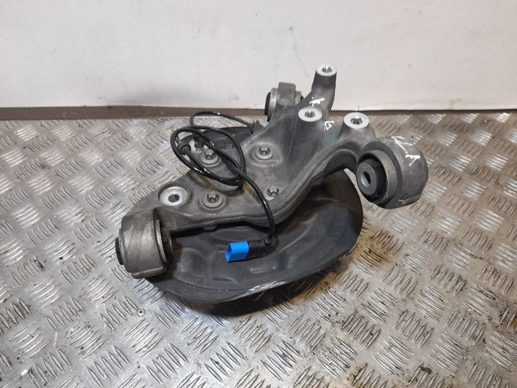 Rear wheel hub spindle/knuckle – Mercedes-Benz CLA-Class C117 X117 W117 (2013-2019)