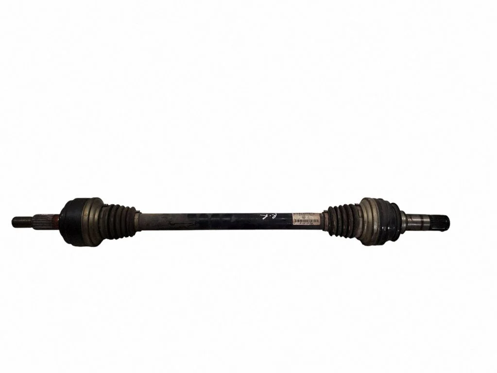Rear driveshaft 7P0501201M