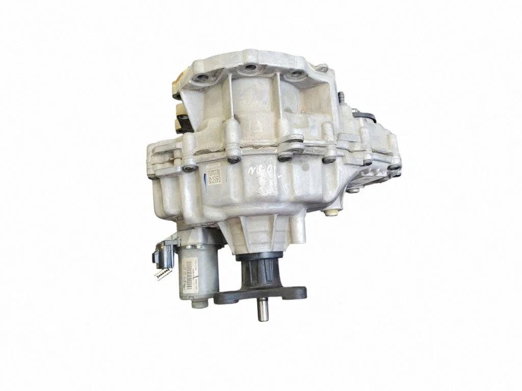 Ātrumkārbas reduktors (sadales kārba) L1M37A195AH