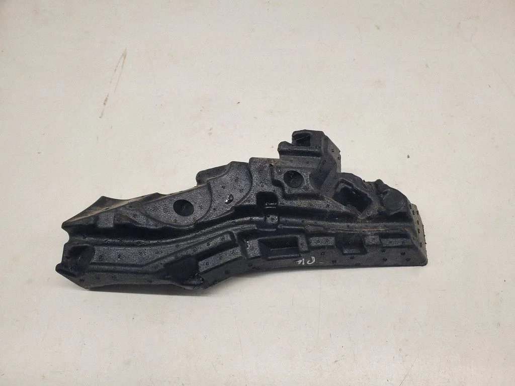 Front bumper foam support bar – Volvo S90, V90 (2016-)