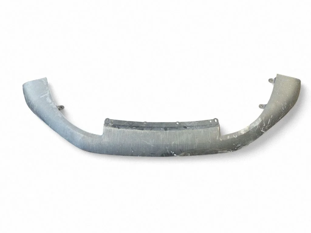 Esistange alumine osa (huul) 95B807061Q
