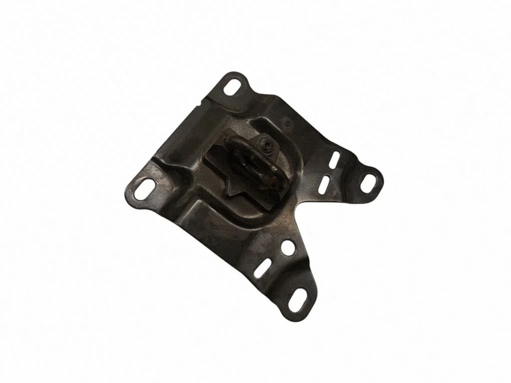 Motora pārsega slēdzenes cilpa 4H0823186D
