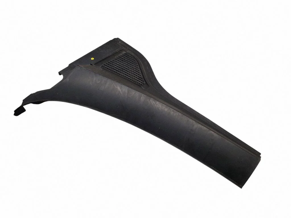 Slotiņu apdare 3CM819404