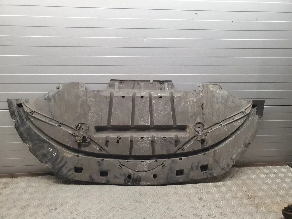 Front bumper skid plate/under tray FR3B6A975CB