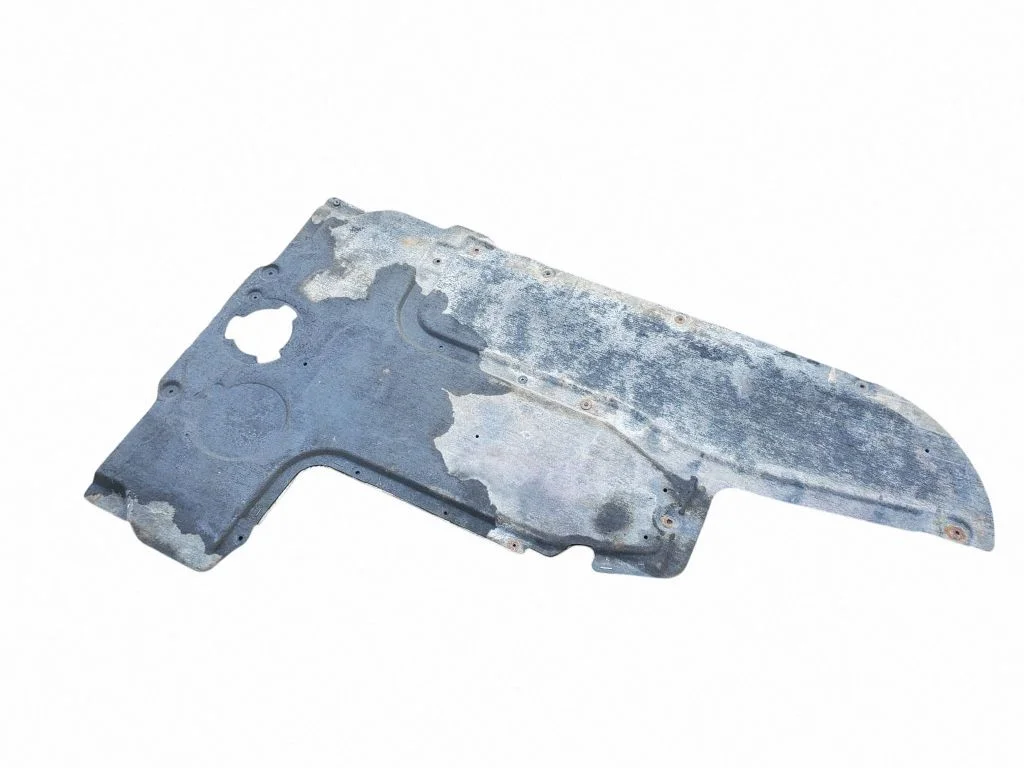 Center/middle under tray cover 7207893