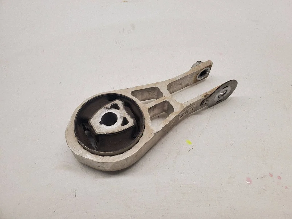 Gearbox mount 00501557200