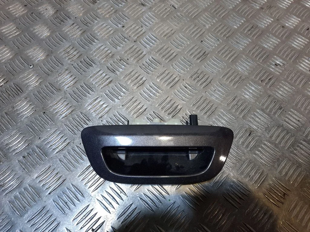 Tagaluugi avamiskäepide (välimine) – Chrysler Pacifica (2017-)
