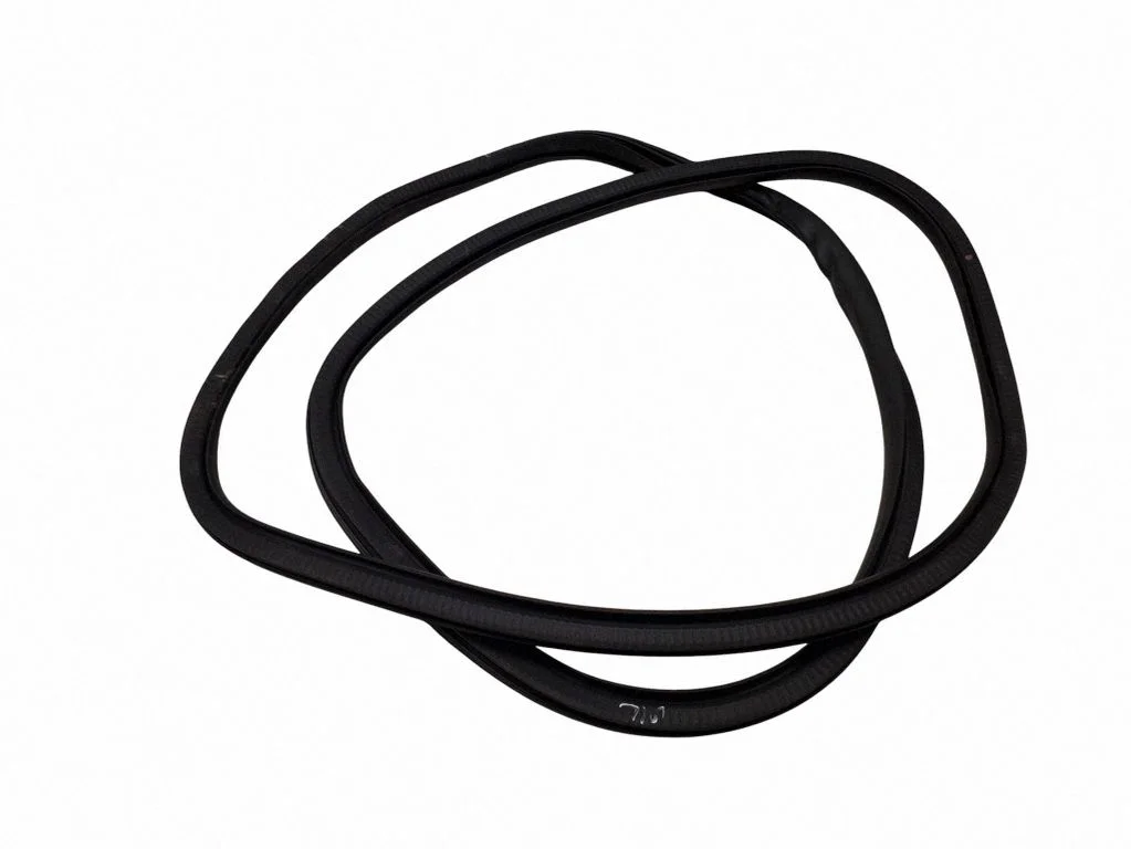Rear door rubber seal (on body) – left