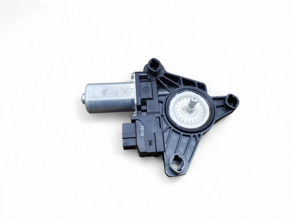 Rear door window regulator motor – Mercedes-Benz GLA-Class W156 X156 (2013-2019)