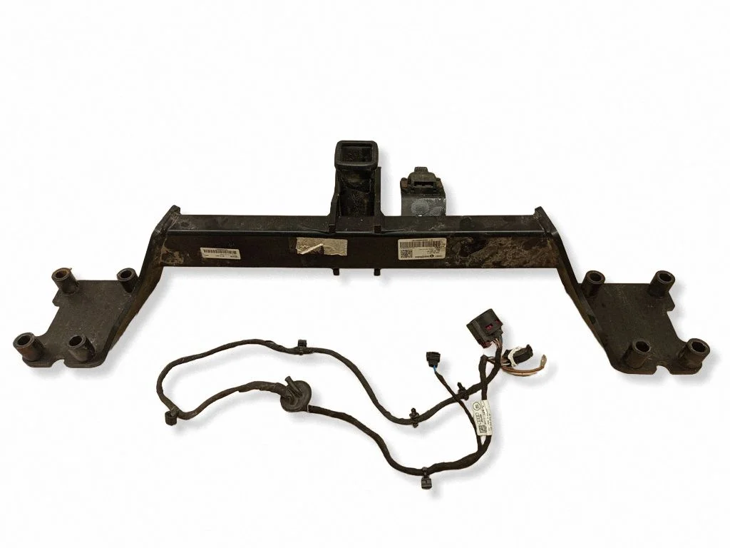 Tow bar set 4M8803881A