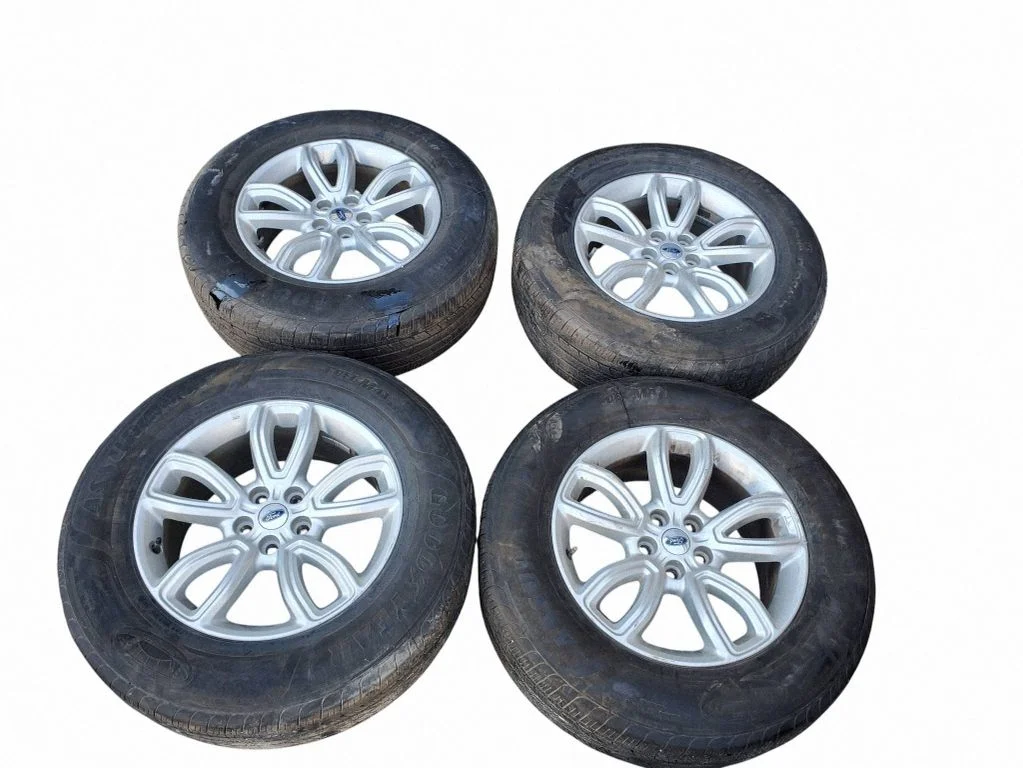 R17 alloy rim LB5C1007A1B