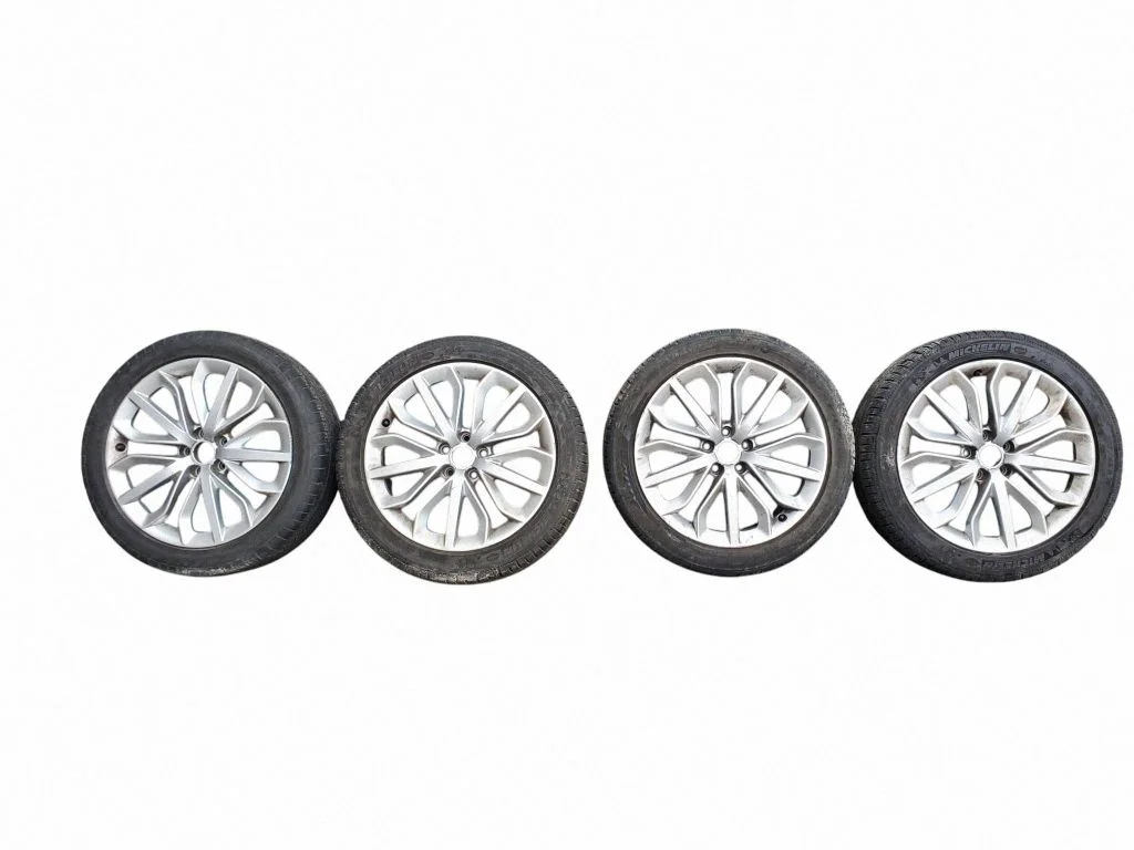 R19 vieglmetāla disks (-i) 4G0601025P