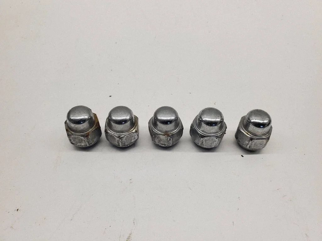 Nuts/bolts