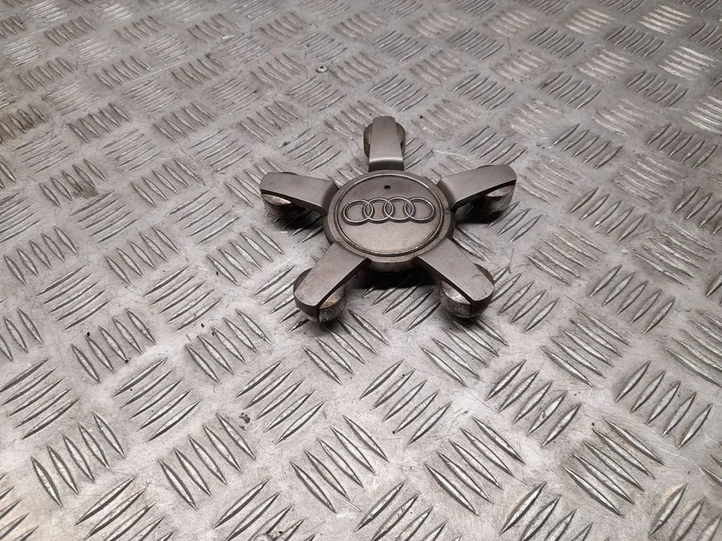 Original wheel cap – Audi Q7 4L (2005-2015)