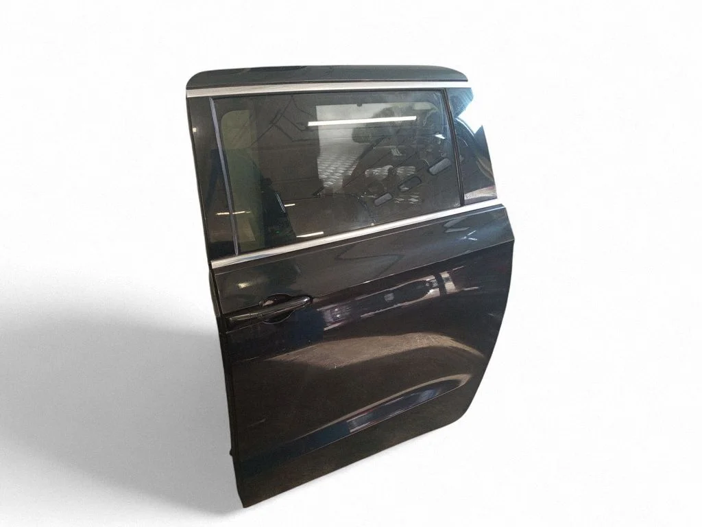 Side sliding door – rear left