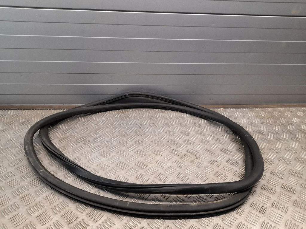 Sliding door rubber seal 68188721AD