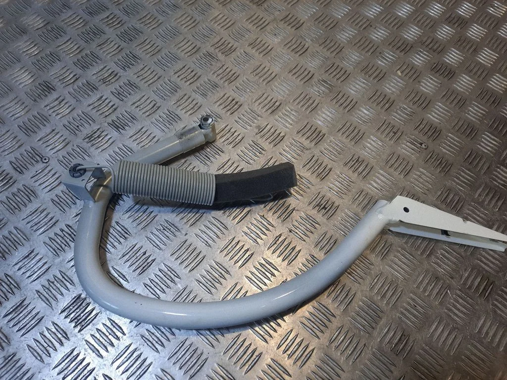 Loading door upper hinge A1177500128