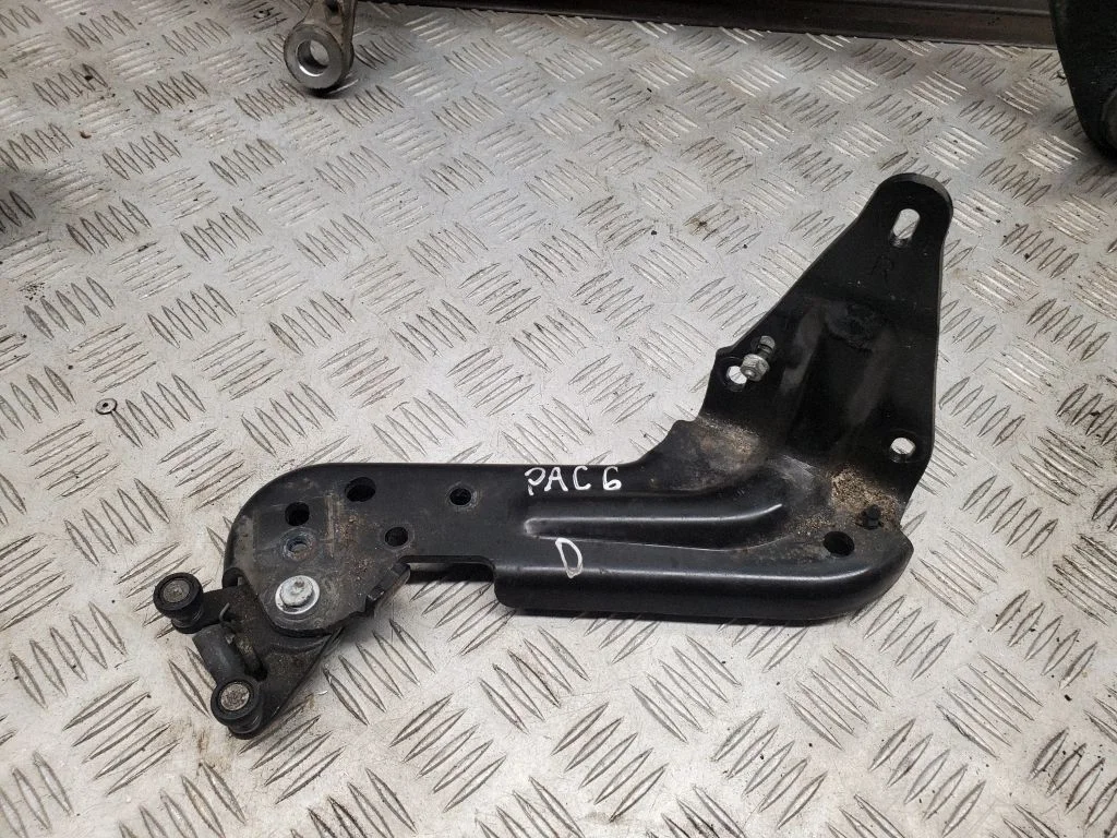Sliding door lower roller guide/hinge 996AB
