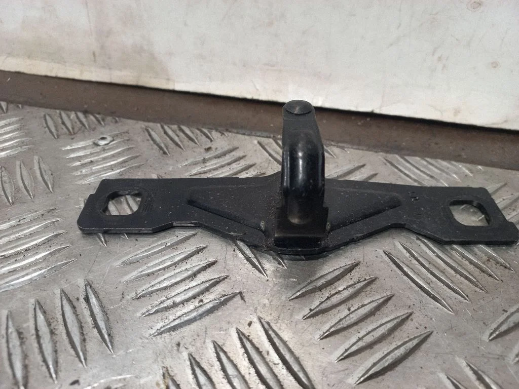 Laadimisukse luku vastus – Audi A6 S6 C7 4G (2011-2018)