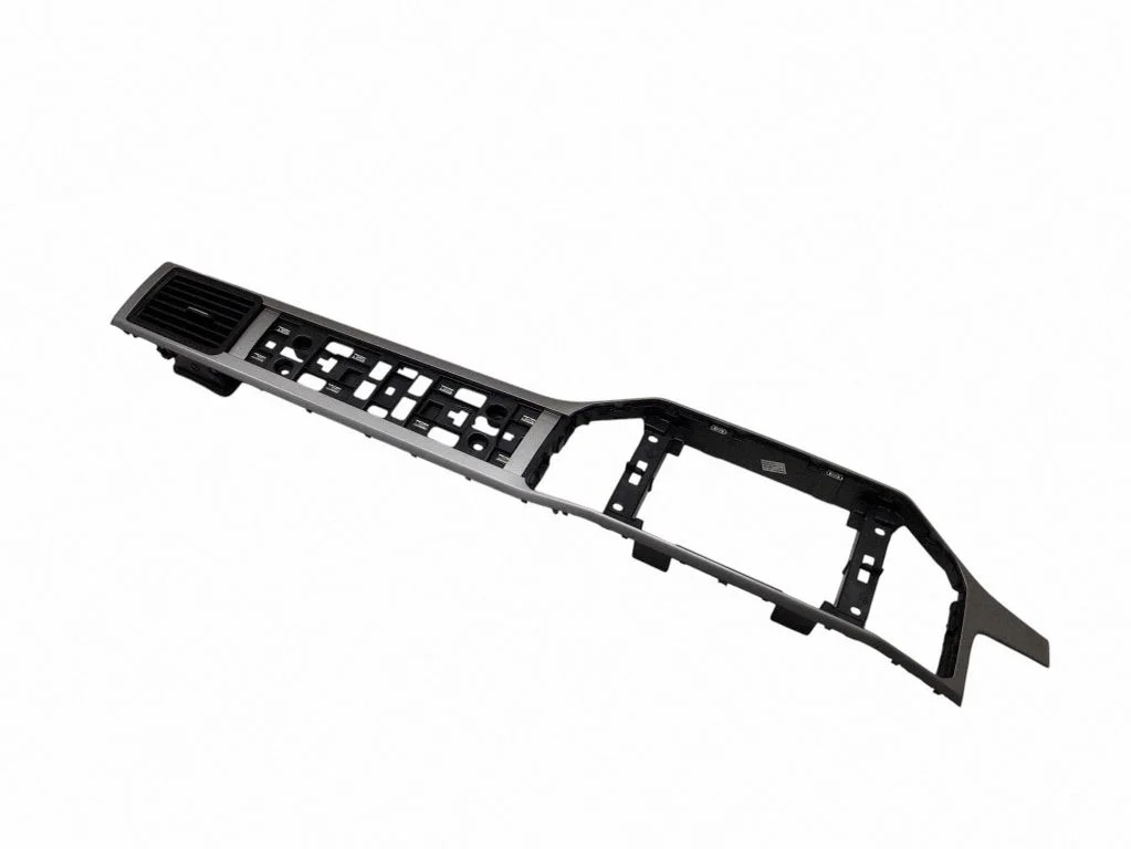 Paneļa apdares panelis (centrālais) 3CN858416L