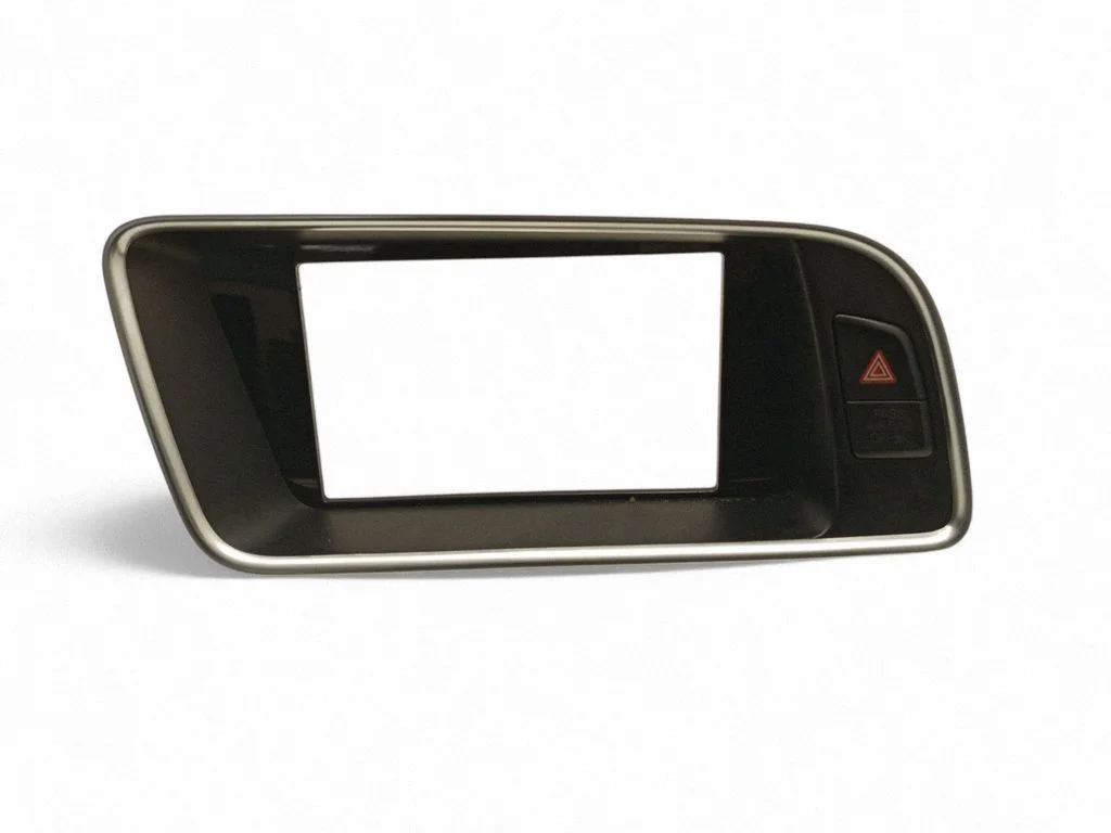 Paneļa apdares panelis (centrālais) 8R1857186S