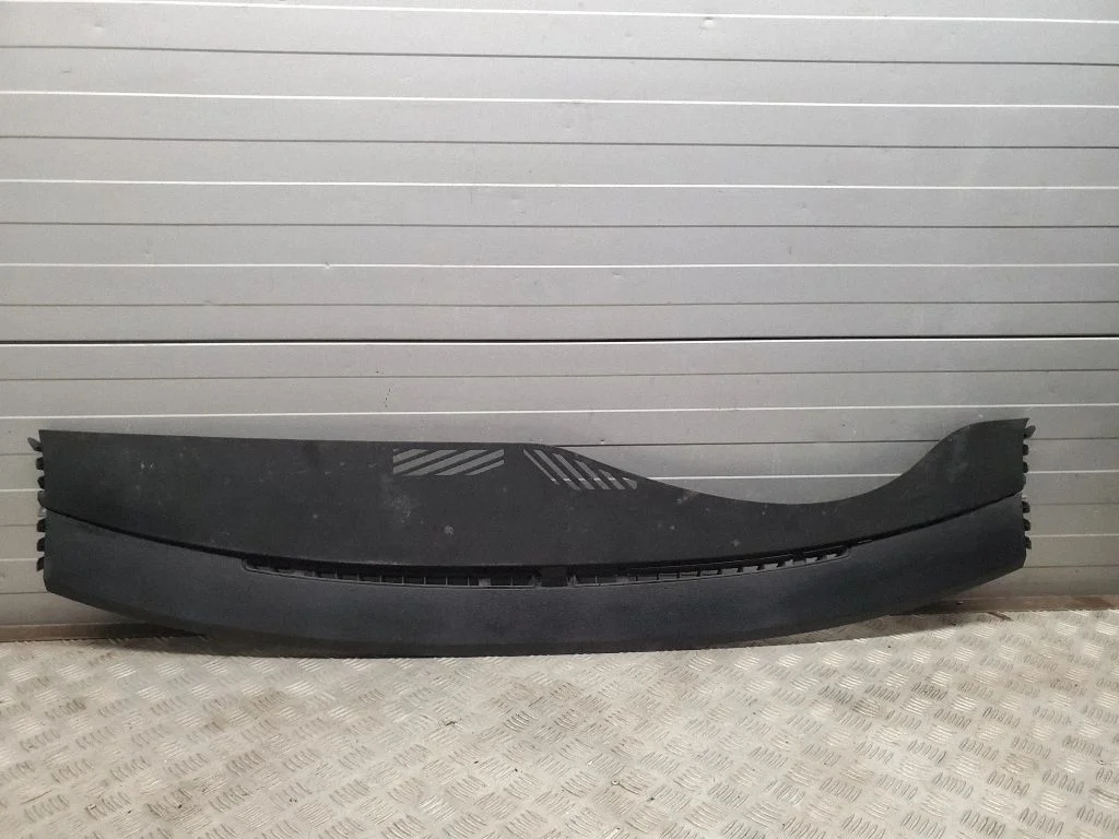 Dashboard center trim panel – Audi Q7 4L (2005-2015)
