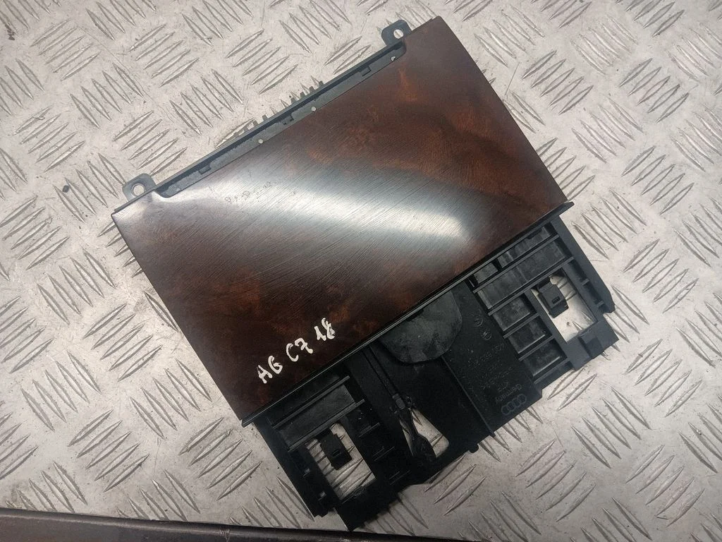 Pelnutrauka apdare – Audi A6 S6 C7 4G (2011-2018)