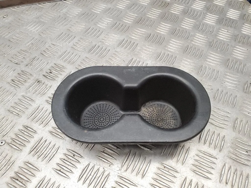 Cup holder 5HD65TRMAC