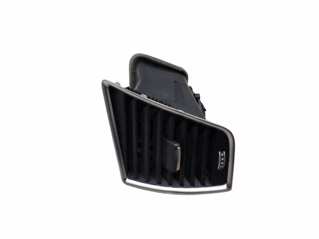 Sānu gaisa restītes 8R1820901J