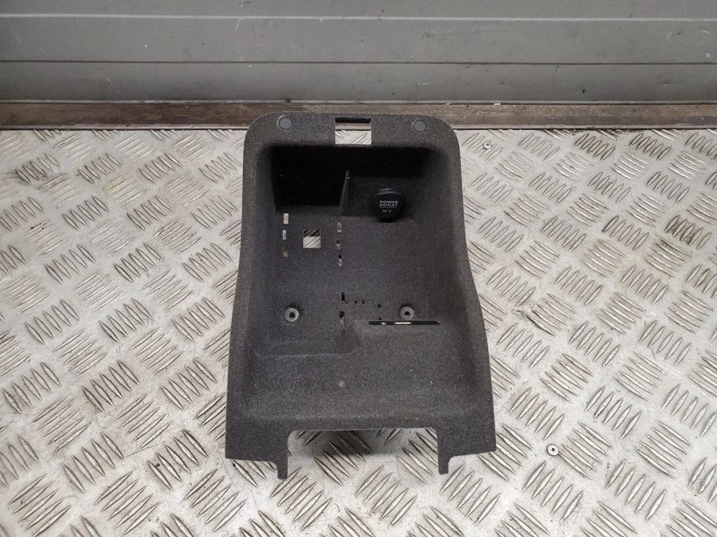 Schowek konsoli środkowej 7P5857232A