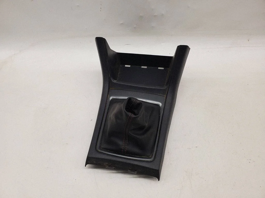 Pārnesumu pārslēga sviras apdare (plastmasas) 92122FJ010