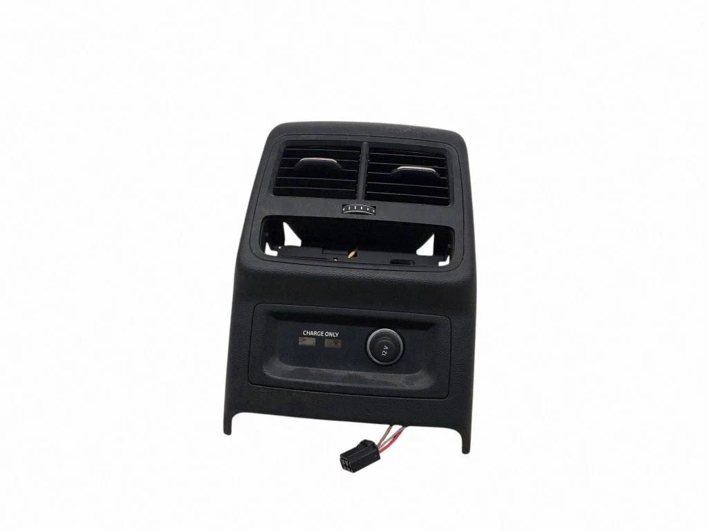 Kratka nawiewu tylna 8W0819203