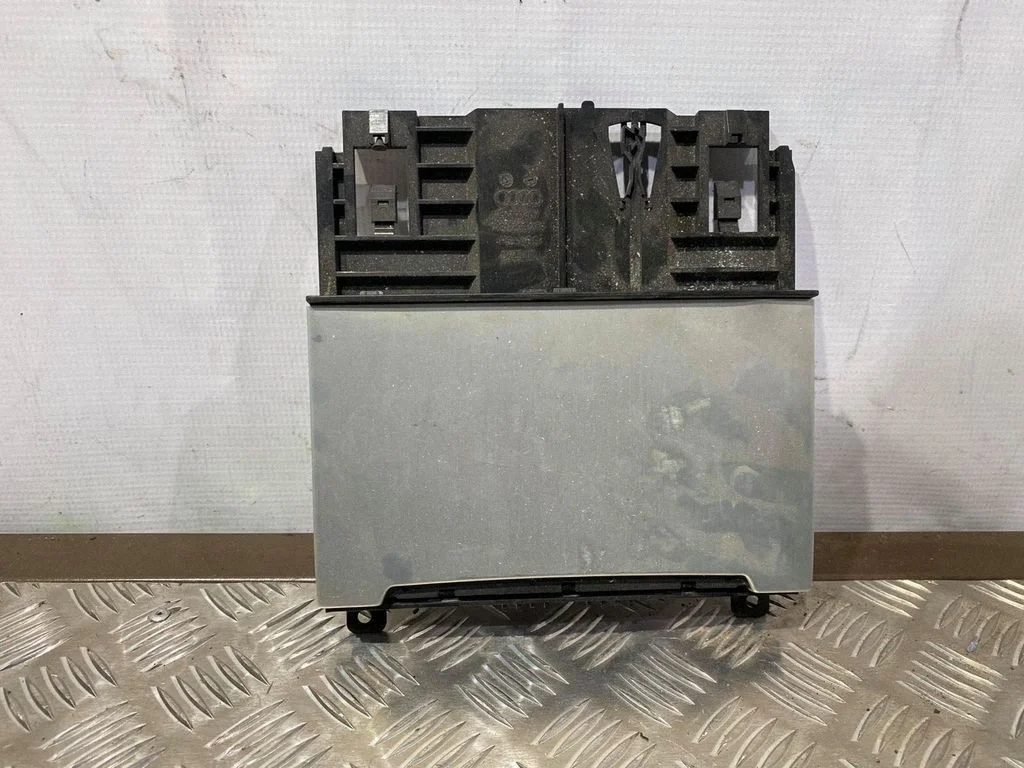 Osłona popielniczki (przedniej) 4G0863273