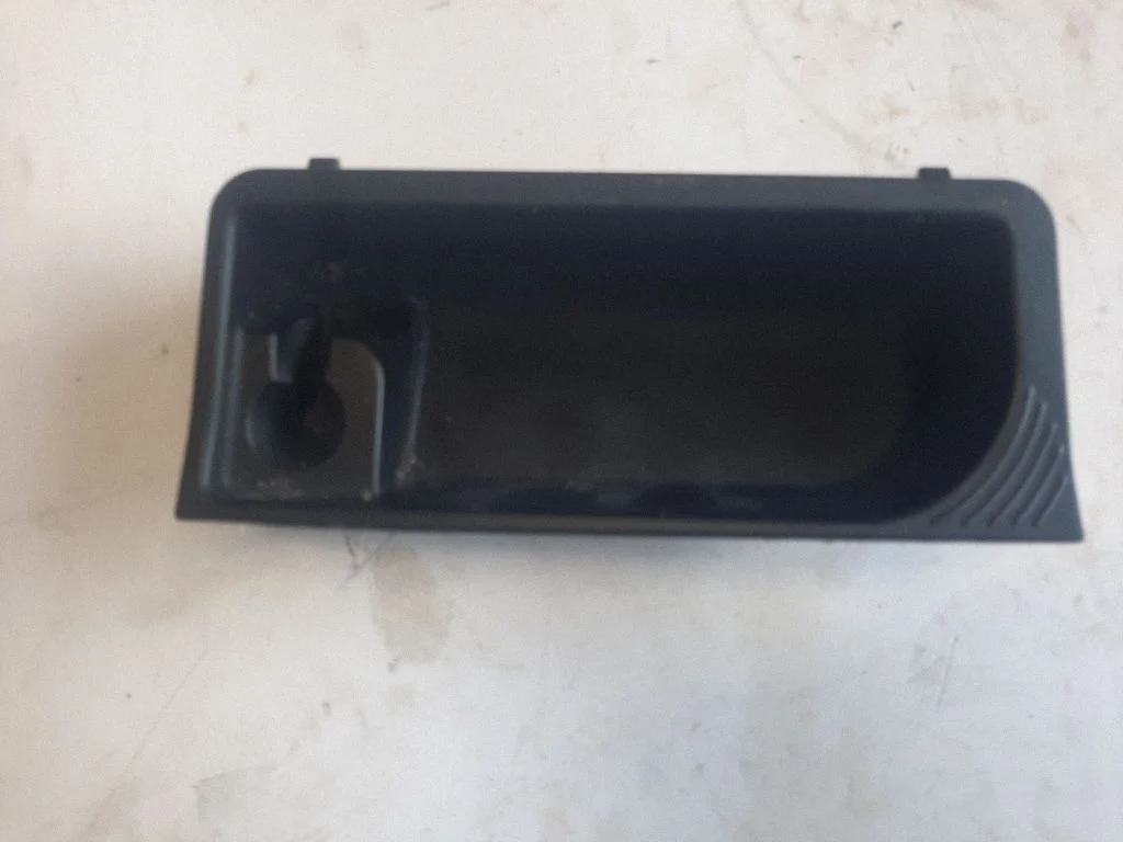 Ashtray (rear) – BMW 7 Series F01 F02 F03 F04 (2008-2016)