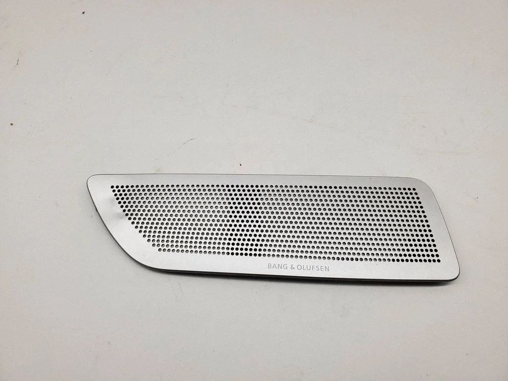 Rear door speaker cover trim – BMW 7 Series F01 F02 F03 F04 (2008-2016)