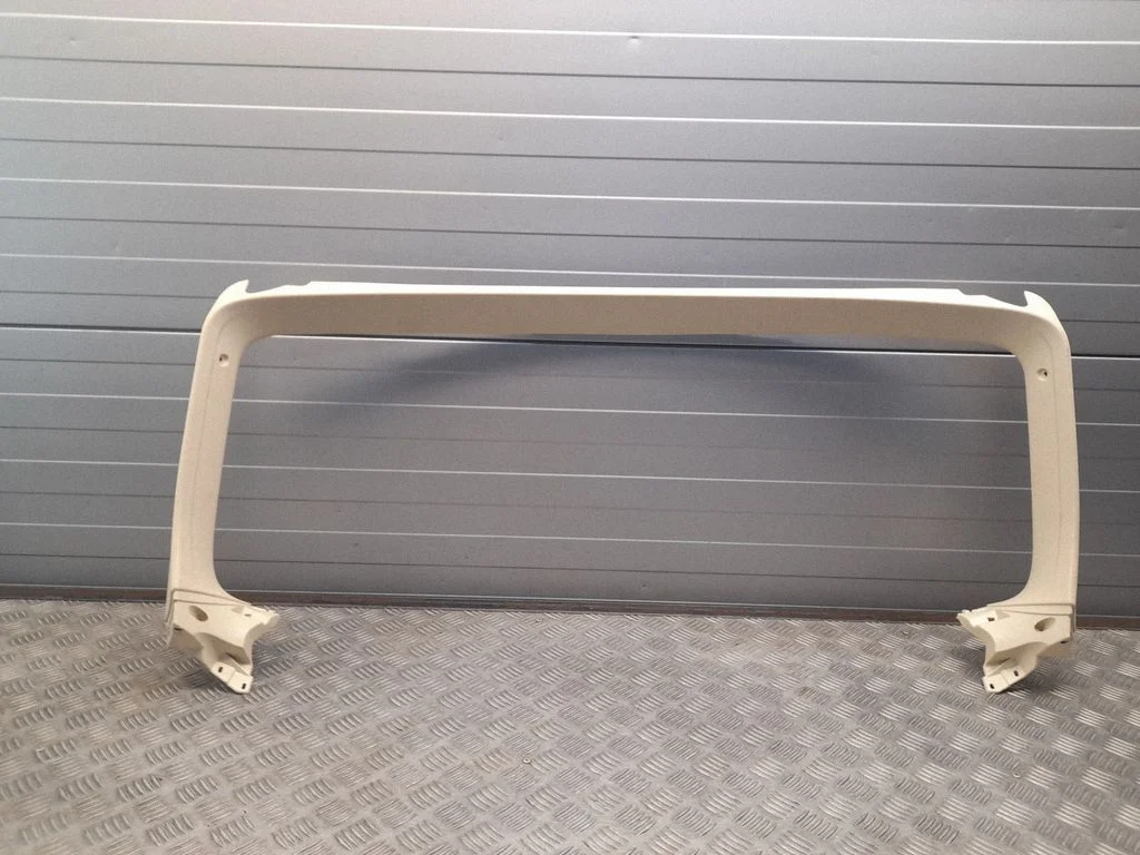 Augšējā apdare (pie loga) 8R0867973B