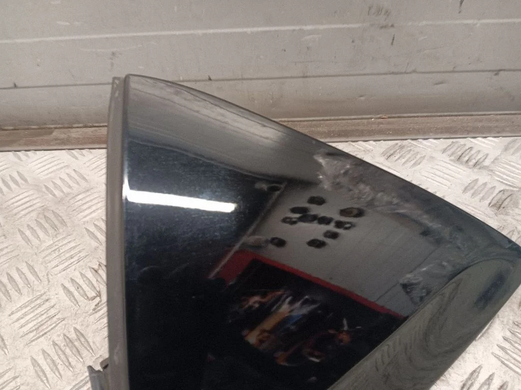 Rear light trim – Chrysler Pacifica (2017-)
