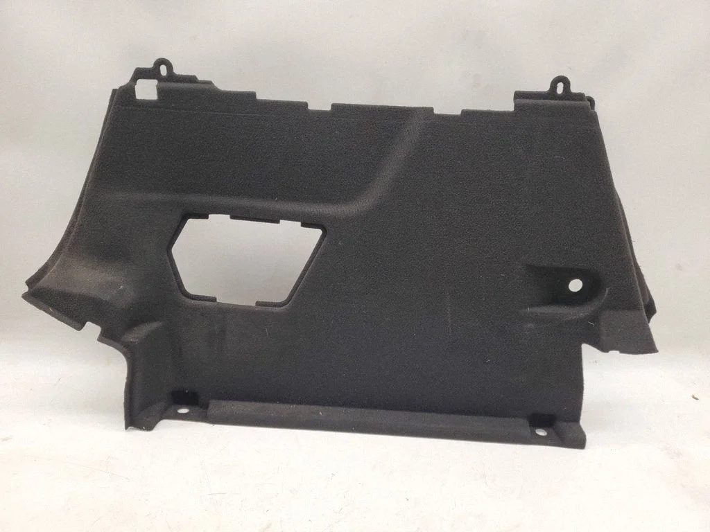 Tailgate/trunk side cover trim 01561724540