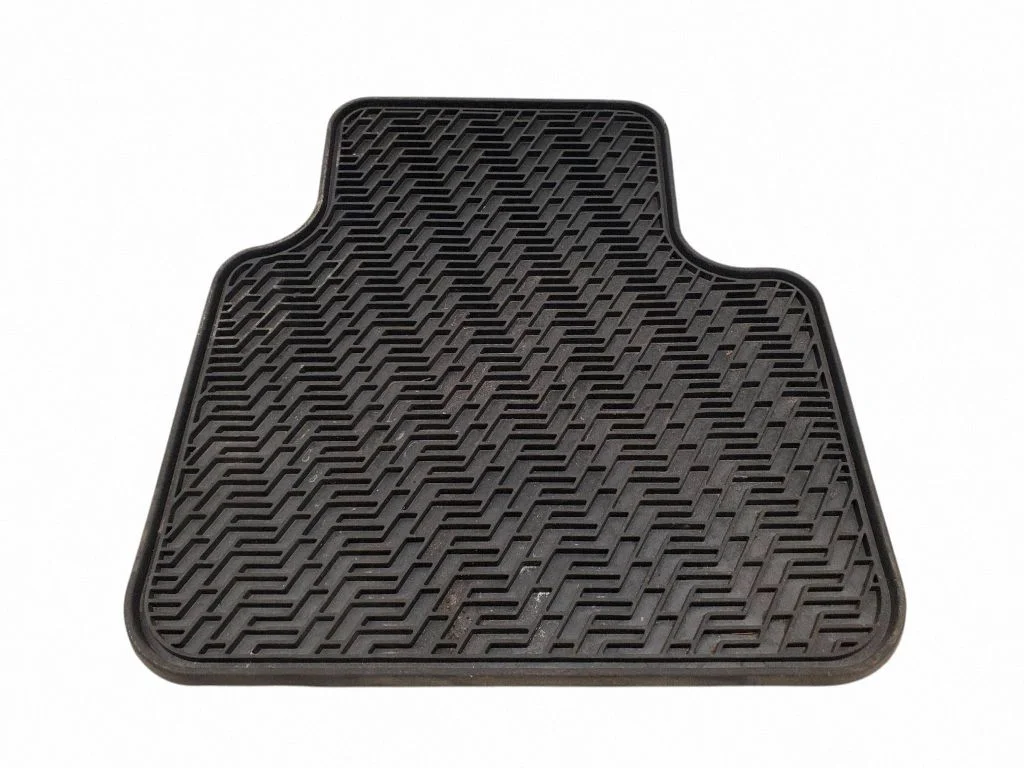Rear floor mat 3CN061550B