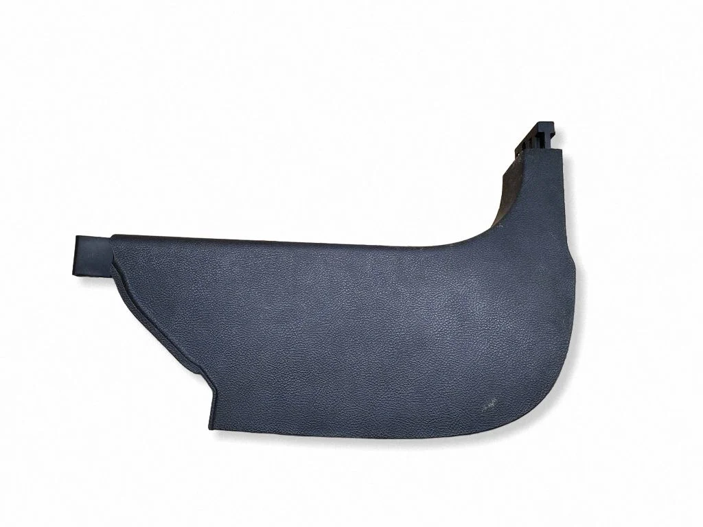 Boczna osłona przestrzeni na nogi EJ7BS02348AHW