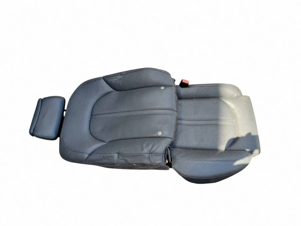Aizmugurējais sēdeklis 4H0959860