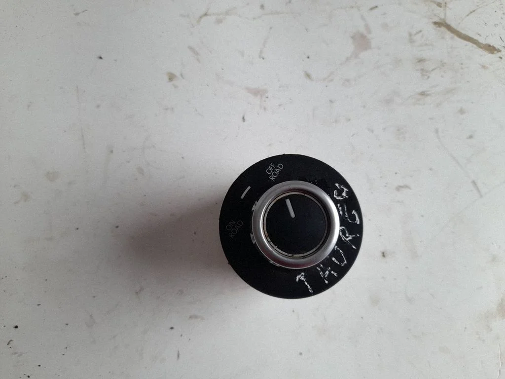 Diferentsiaali lukustuse lüliti 7P6941435
