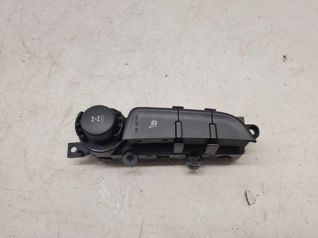 Seat heating switch 93320J9BG0