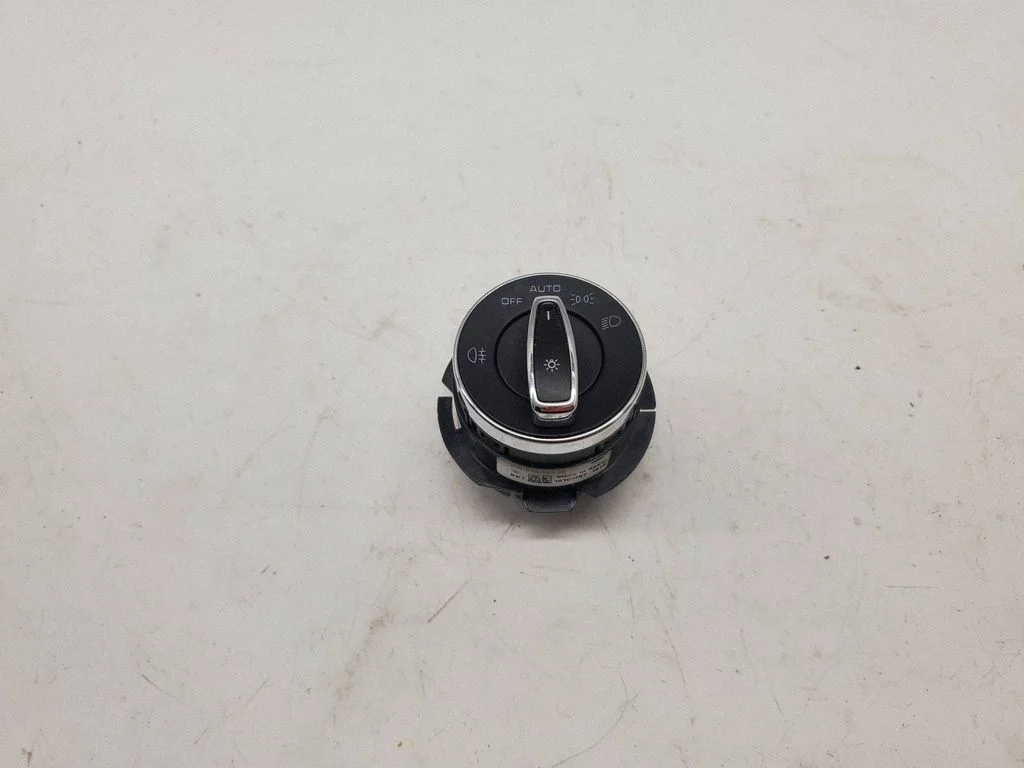 Light switch 97061353308