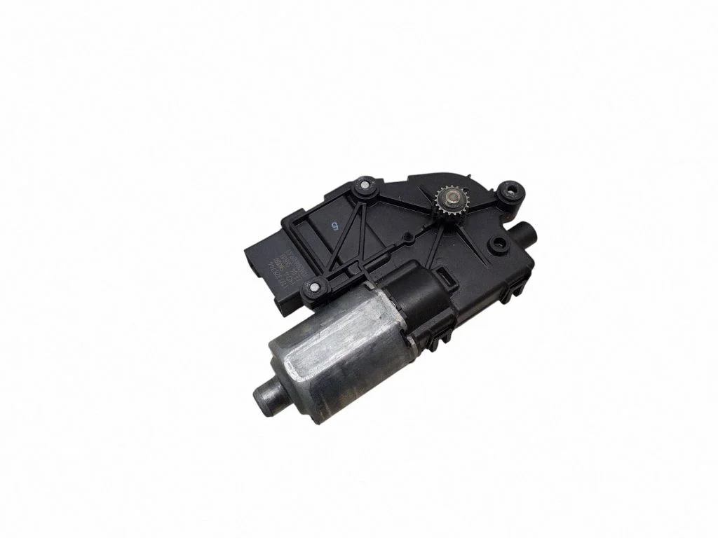 Jumta lūkas motoriņš/piedziņa 8R0877041E
