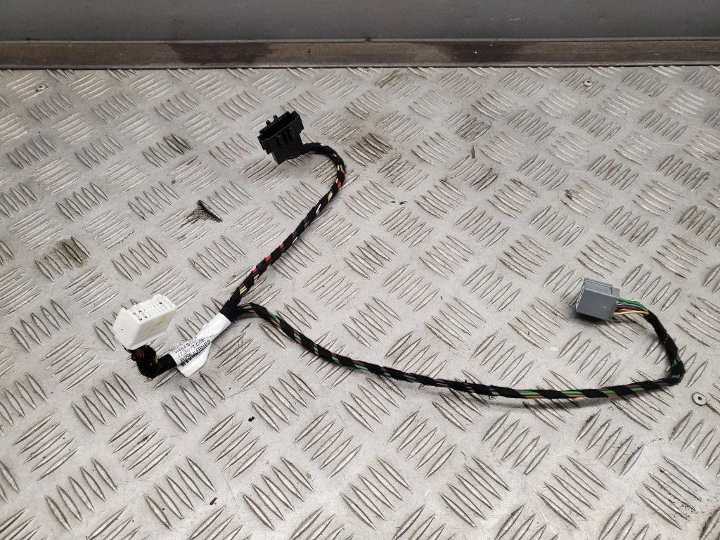 Jumta lūkas elektroinstalācija A1665402510